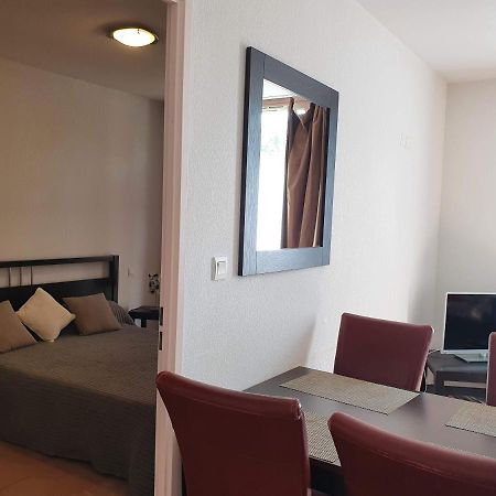 Joli Appartement T2 Dans Residence Avec Piscine, Hammam Et Parking Gratuits 카르카손 외부 사진