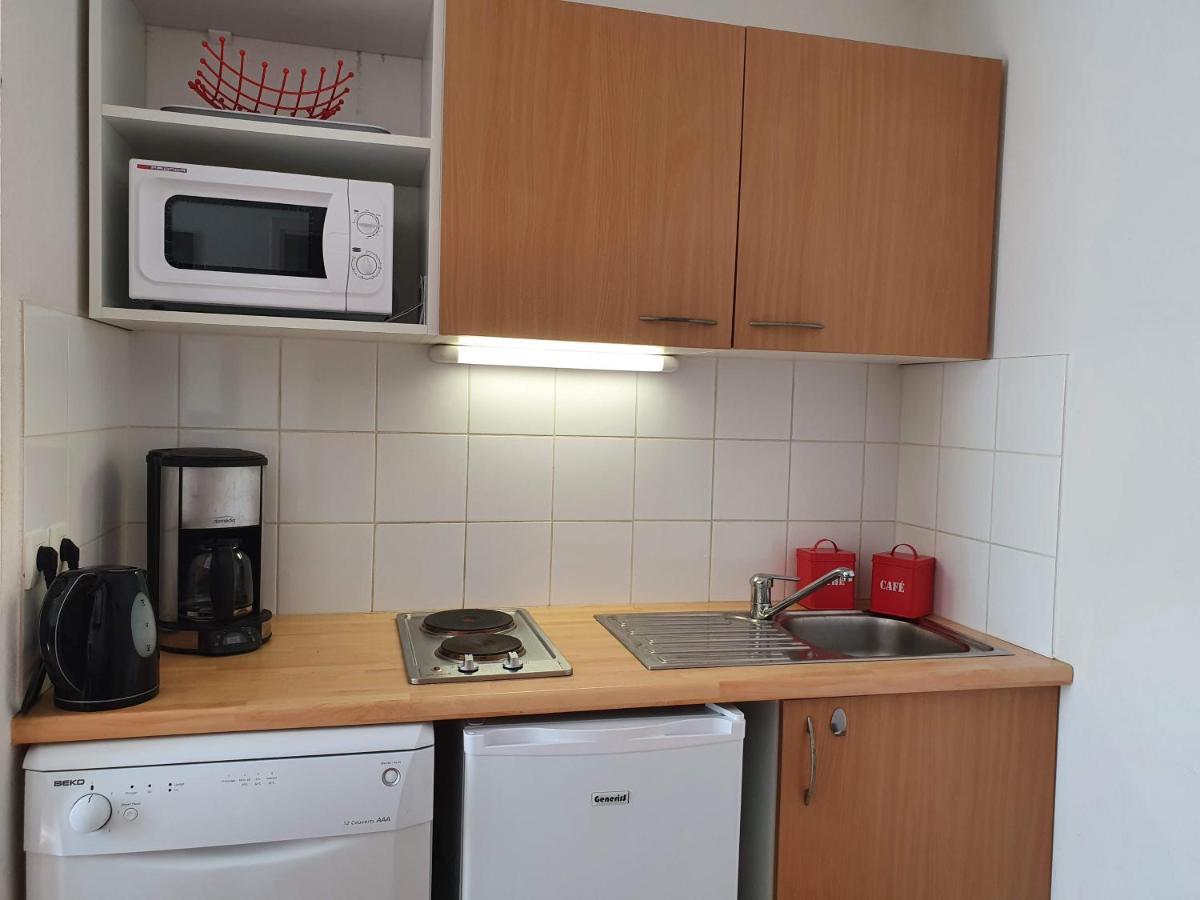 Joli Appartement T2 Dans Residence Avec Piscine, Hammam Et Parking Gratuits 카르카손 외부 사진